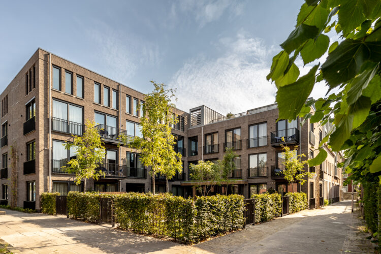 Renovatie van Schoolgebouw naar BizStay Hotel te Delft.